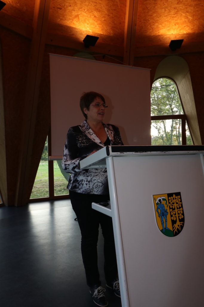 Usha Voss – Mirapuri